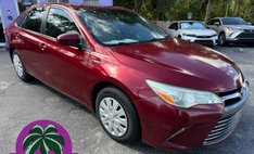 2016 Toyota Camry Hybrid LE