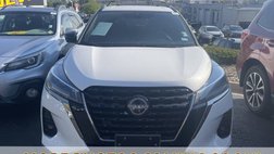2022 Nissan Kicks SR