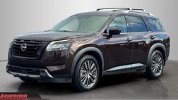 2022 Nissan Pathfinder SL