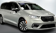 2023 Chrysler Pacifica Hybrid Limited