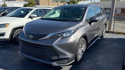 2021 Toyota Sienna LE 8-Passenger