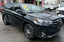 2017 Toyota Highlander SE
