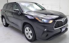 2022 Toyota Highlander Hybrid LE