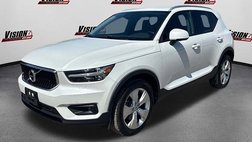 2021 Volvo XC40 T5 Momentum