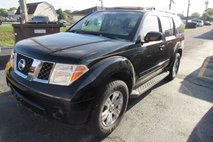 2007 Nissan Pathfinder LE
