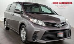 2020 Toyota Sienna LE