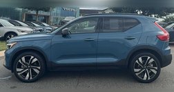 2023 Volvo XC40 B4 Plus Dark Theme