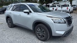 2024 Nissan Pathfinder SV
