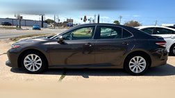 2018 Toyota Camry 4dr Sdn LE Auto (Natl)