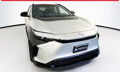 2025 Toyota bZ4X XLE