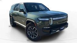 2024 Rivian R1S Adventure