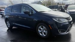 2017 Chrysler Pacifica Hybrid Touring Plus