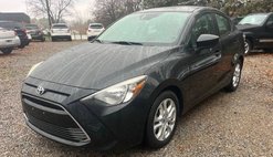 2017 Toyota Yaris iA Base