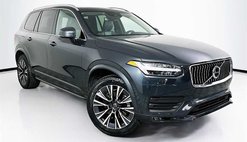 2022 Volvo XC90 T6 Momentum 7-Passenger