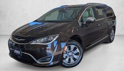 2017 Chrysler Pacifica Hybrid Platinum