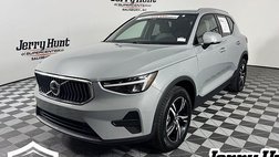 2024 Volvo XC40 B5 Core