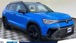 2025 Volkswagen Taos SE Black 4Motion