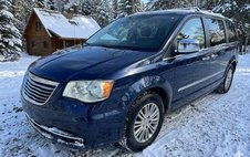 2014 Chrysler Town and Country Touring-L