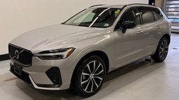2023 Volvo XC60 B5 Plus Dark Theme