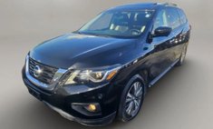 2017 Nissan Pathfinder SL