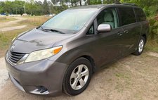 2011 Toyota Sienna LE