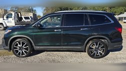 2019 Honda Pilot Touring w/Rear Captain's Chairs