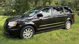 2014 Chrysler Town and Country Touring