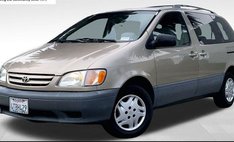 2001 Toyota Sienna LE
