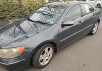 2006 Acura RL Sedan