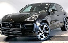 2025 Porsche Macan T