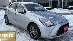 2020 Toyota Yaris Hatchback LE