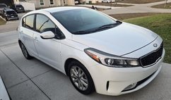 2017 Kia Forte5 LX