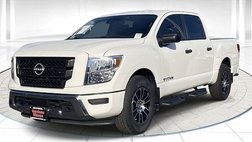 2023 Nissan Titan SV