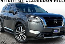 2022 Nissan Pathfinder Platinum