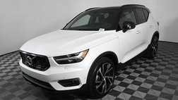 2022 Volvo XC40 T5 R-Design