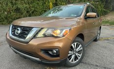 2017 Nissan Pathfinder SL