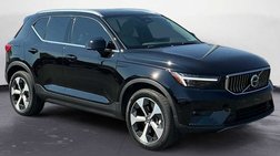2025 Volvo XC40 B5 Plus Bright Theme