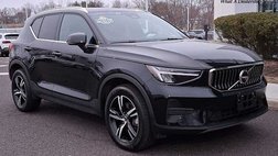 2025 Volvo XC40 B5 Core Bright Theme