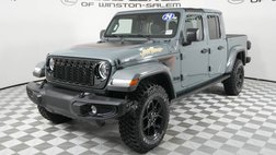2024 Jeep Gladiator Jeep Beach