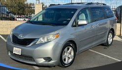 2011 Toyota Sienna LE