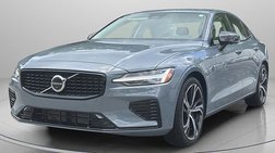 2023 Volvo S60 Recharge T8 Plus Dark Theme