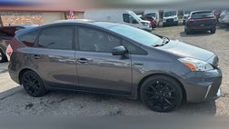 2014 Toyota Prius v Five