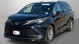 2024 Toyota Sienna XLE 7-Passenger