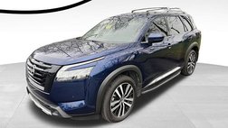 2024 Nissan Pathfinder Platinum