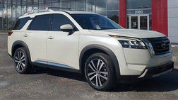 2023 Nissan Pathfinder Platinum