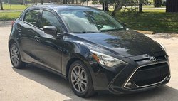 2020 Toyota Yaris Hatchback LE