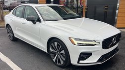 2022 Volvo S60 B5 Momentum