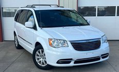 2016 Chrysler Town and Country Touring
