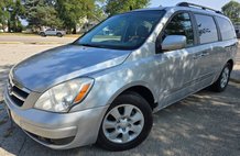 2007 Hyundai Entourage GLS