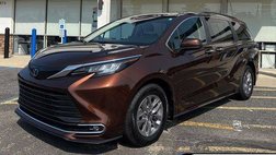 2023 Toyota Sienna XLE 7-Passenger